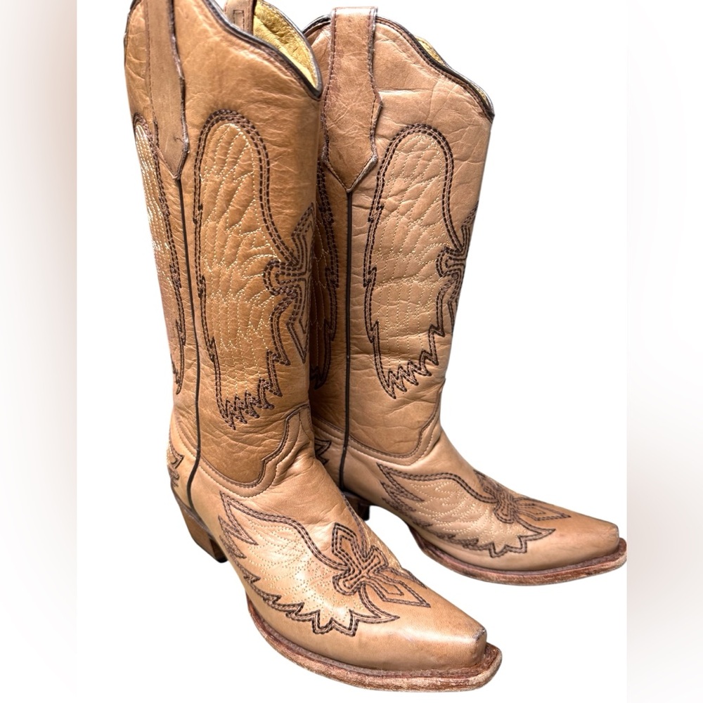 Corral Circle G Women's Cognac Bone Wing and Cross Western Cowboy Boots. 5.5